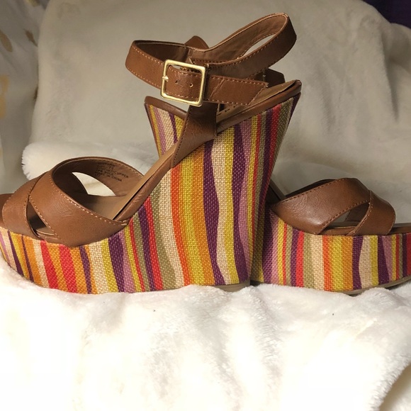 Steve Madden Shoes - Madden Girl Wisperr